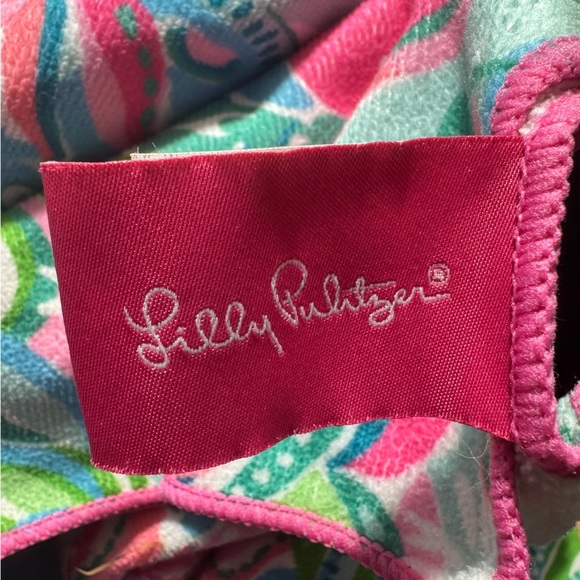 Lilly Pulitzer Oversized Beach Lounge
Towel, 40 x 72 - Picture 6 of 8